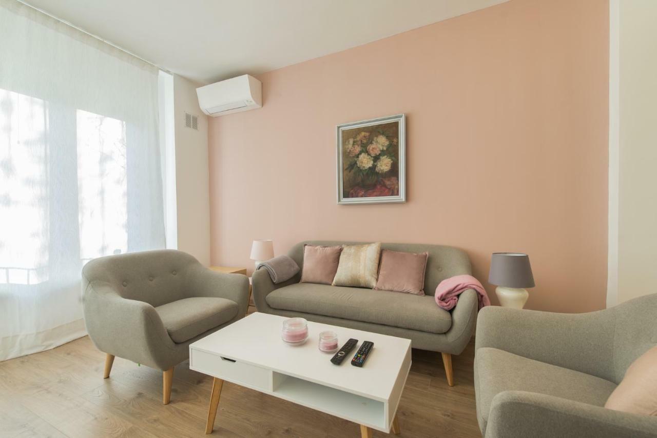 Chic And Spacious Apartment In Central Sofia - Patriarh Evtimiy By Flat Mаnager Eksteriør bilde