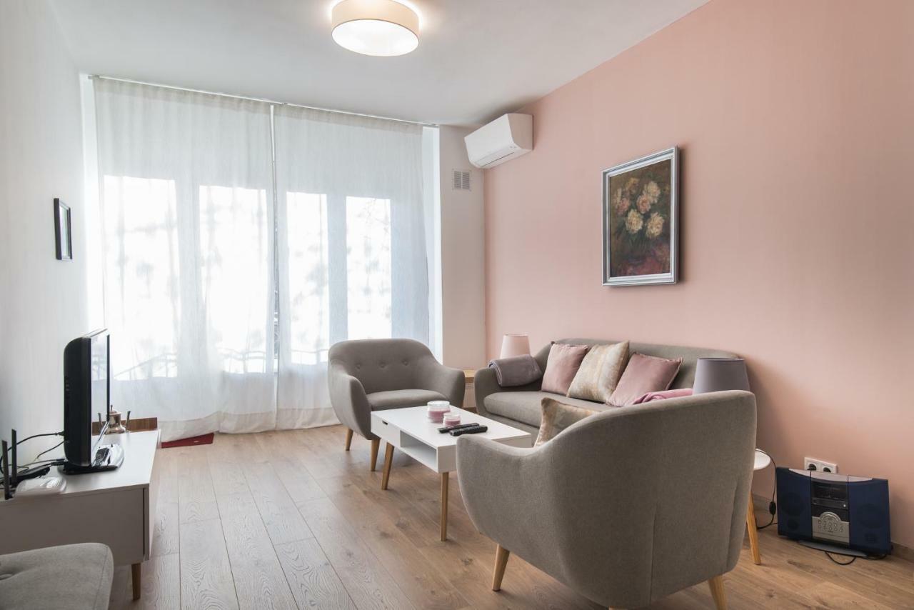 Chic And Spacious Apartment In Central Sofia - Patriarh Evtimiy By Flat Mаnager Eksteriør bilde