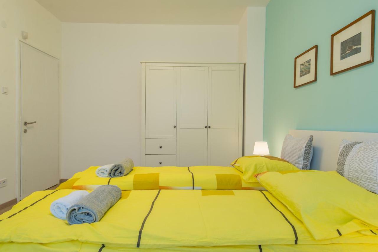 Chic And Spacious Apartment In Central Sofia - Patriarh Evtimiy By Flat Mаnager Eksteriør bilde