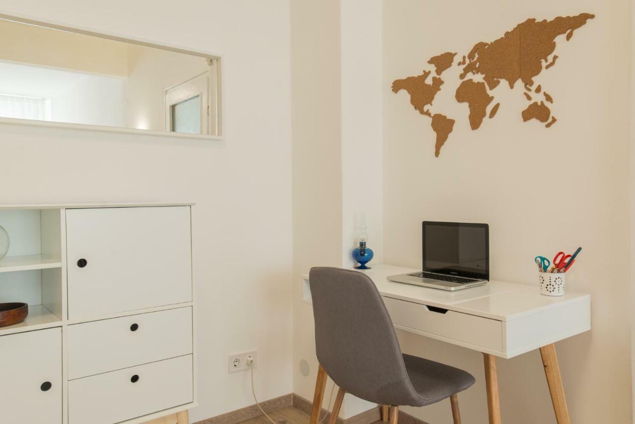 Chic And Spacious Apartment In Central Sofia - Patriarh Evtimiy By Flat Mаnager Eksteriør bilde